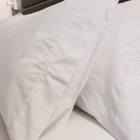 Holiday Inn Calgary South Conference Center المظهر الخارجي الصورة