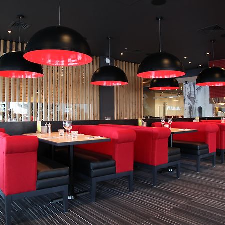 Holiday Inn Calgary South Conference Center المظهر الخارجي الصورة