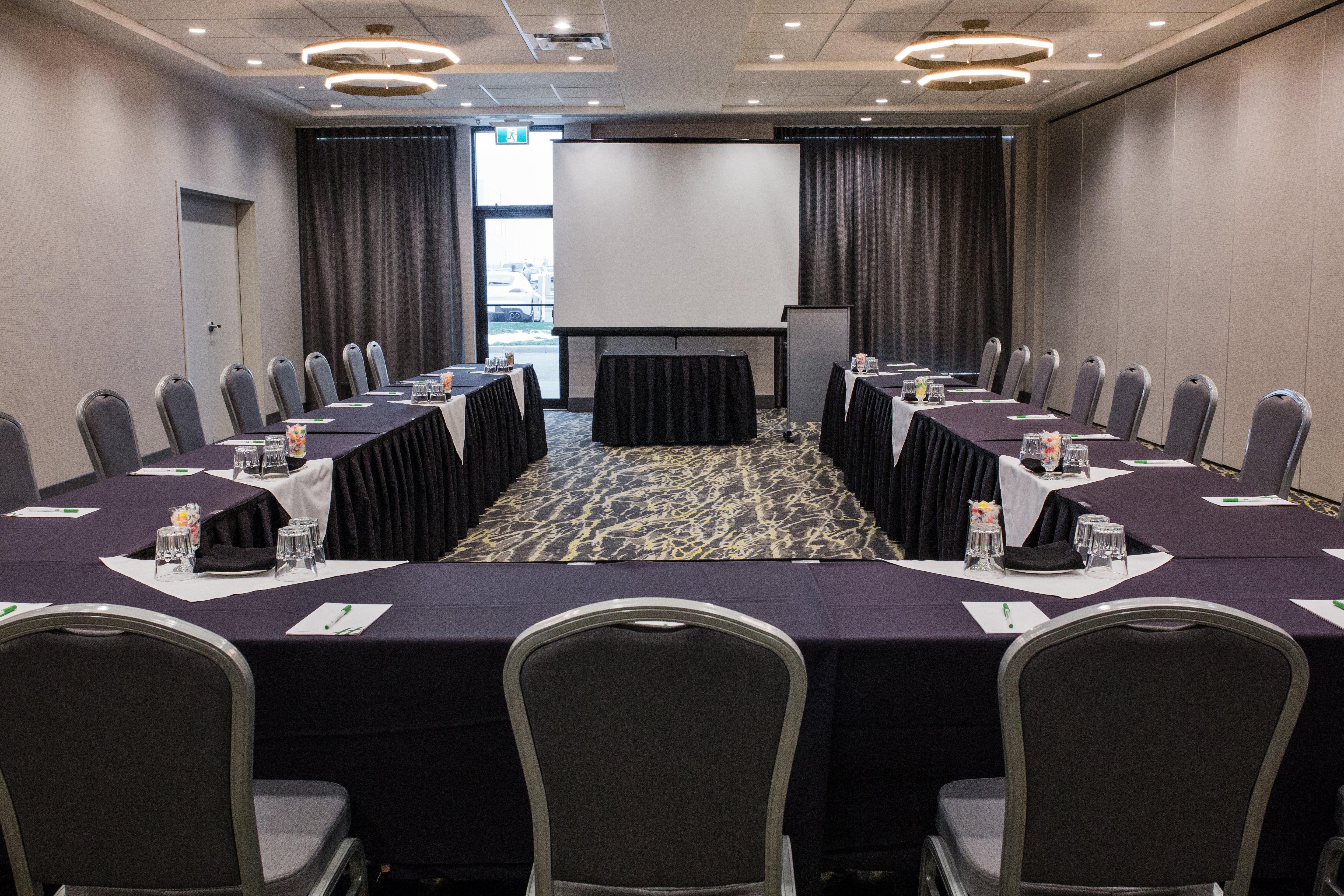 Holiday Inn Calgary South Conference Center المظهر الخارجي الصورة