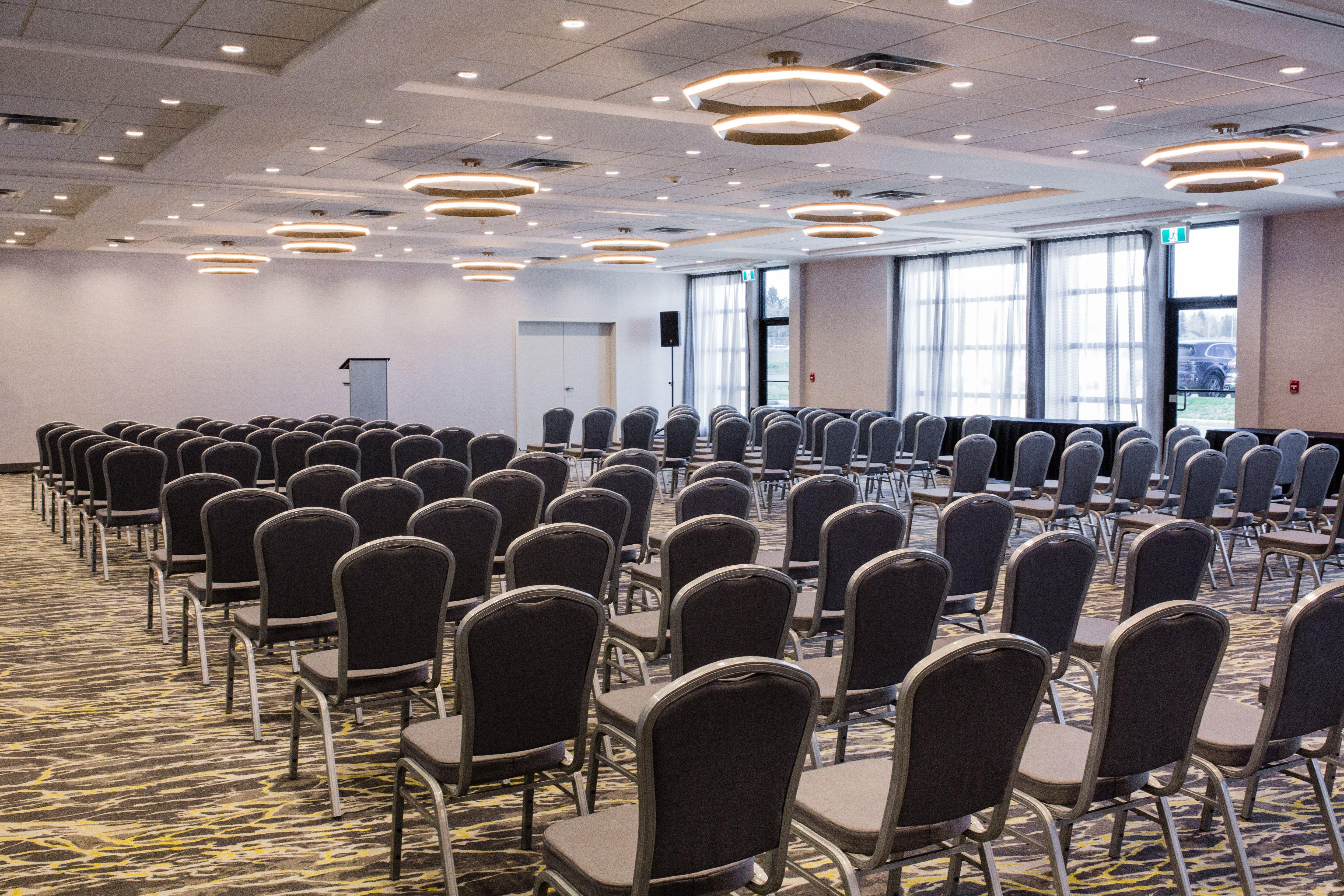 Holiday Inn Calgary South Conference Center المظهر الخارجي الصورة