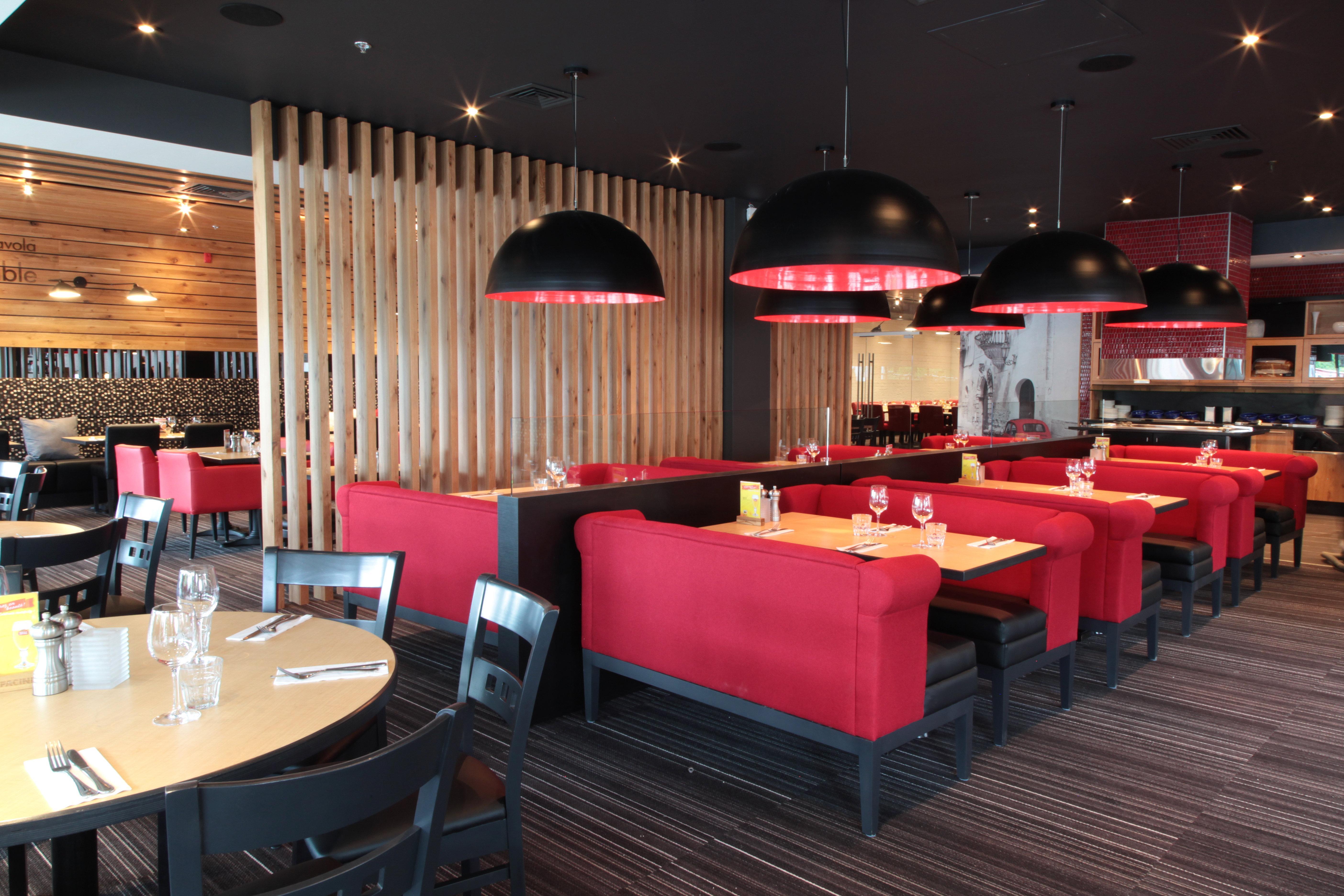 Holiday Inn Calgary South Conference Center المظهر الخارجي الصورة